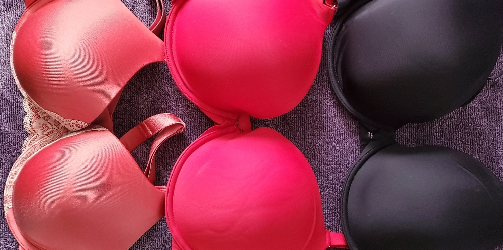 Lot of 3 like new Soma bras